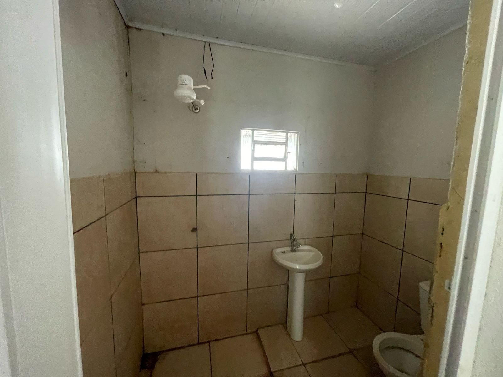 aluga-se imóvel em Araranguá. no bairro Junqueira de Andrade