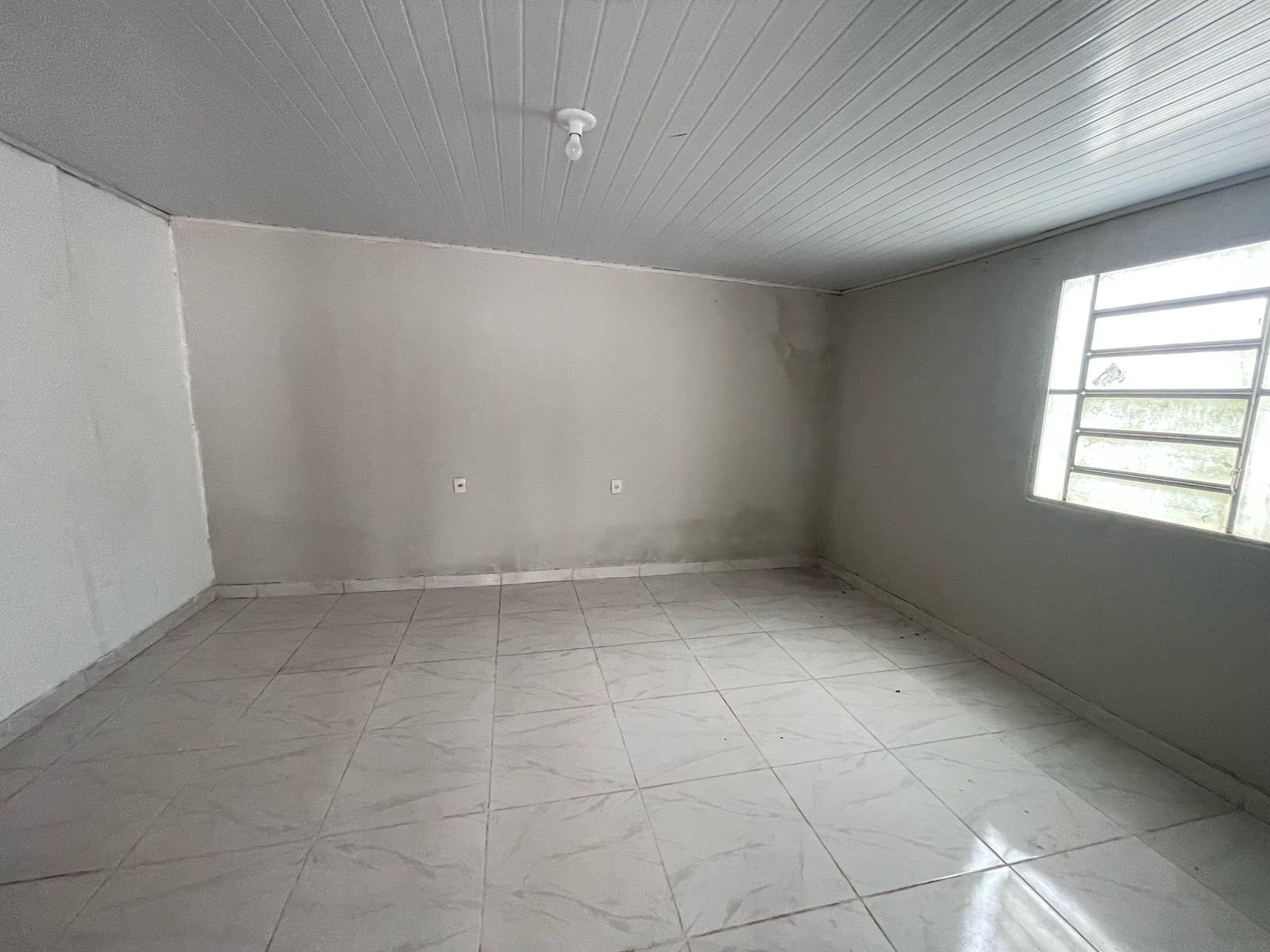 aluga-se imóvel em Araranguá. no bairro Junqueira de Andrade