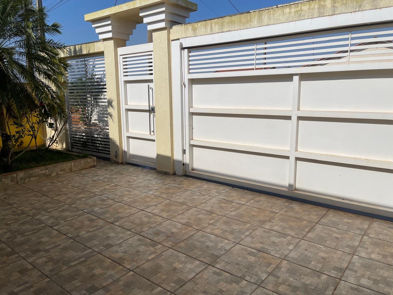 aluga-se imóvel em Araranguá. no bairro são Francisco